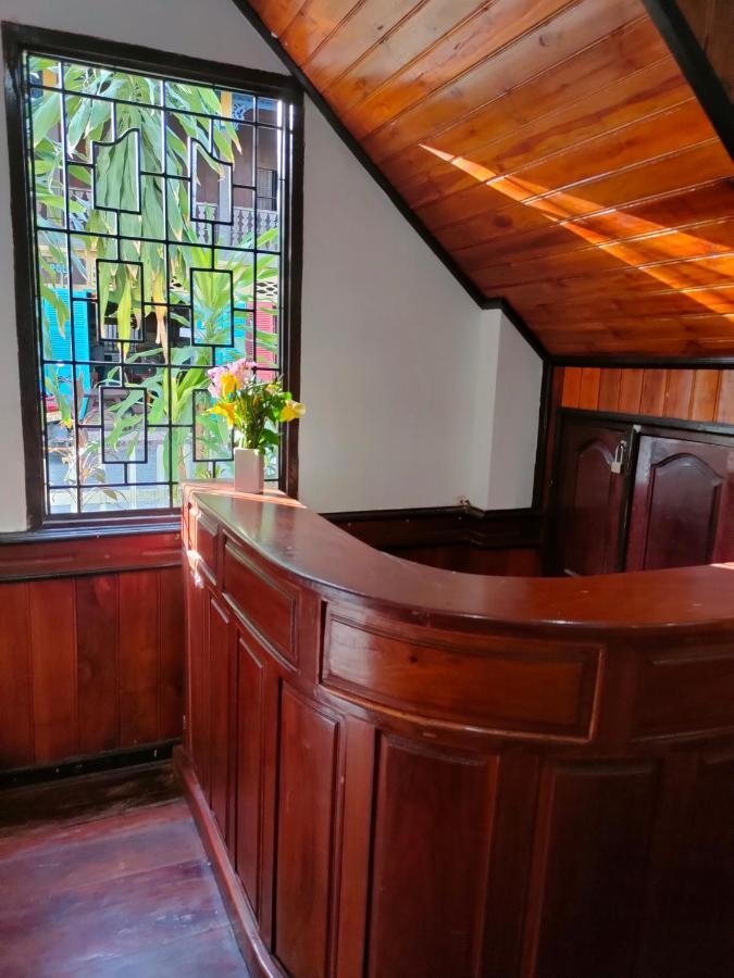 Lotus Corner - Heritage B&B Λουάνγκ Πραμπάνγκ Εξωτερικό φωτογραφία