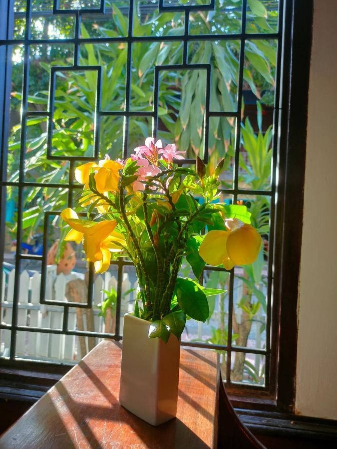 Lotus Corner - Heritage B&B Λουάνγκ Πραμπάνγκ Εξωτερικό φωτογραφία