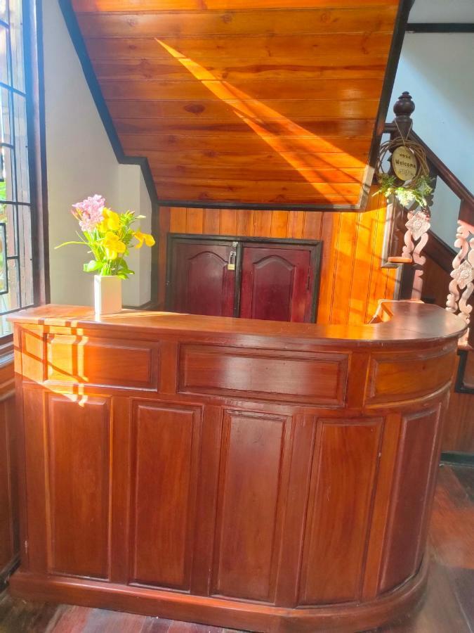 Lotus Corner - Heritage B&B Λουάνγκ Πραμπάνγκ Εξωτερικό φωτογραφία