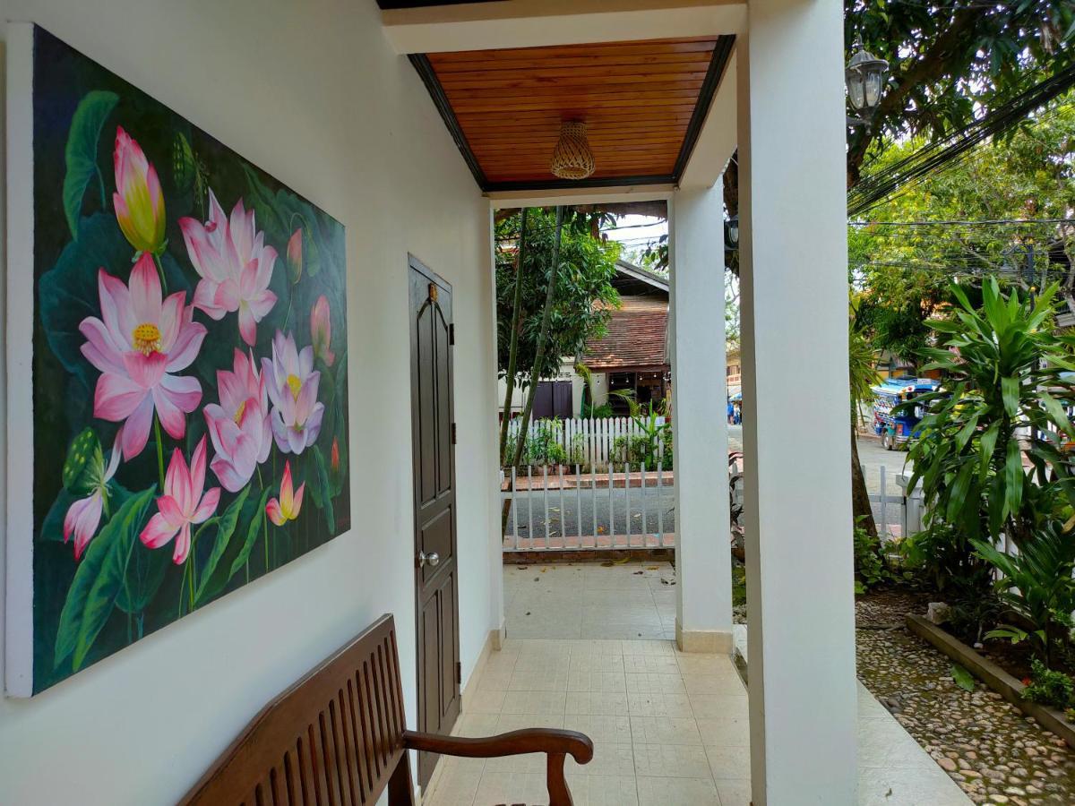 Lotus Corner - Heritage B&B Λουάνγκ Πραμπάνγκ Εξωτερικό φωτογραφία