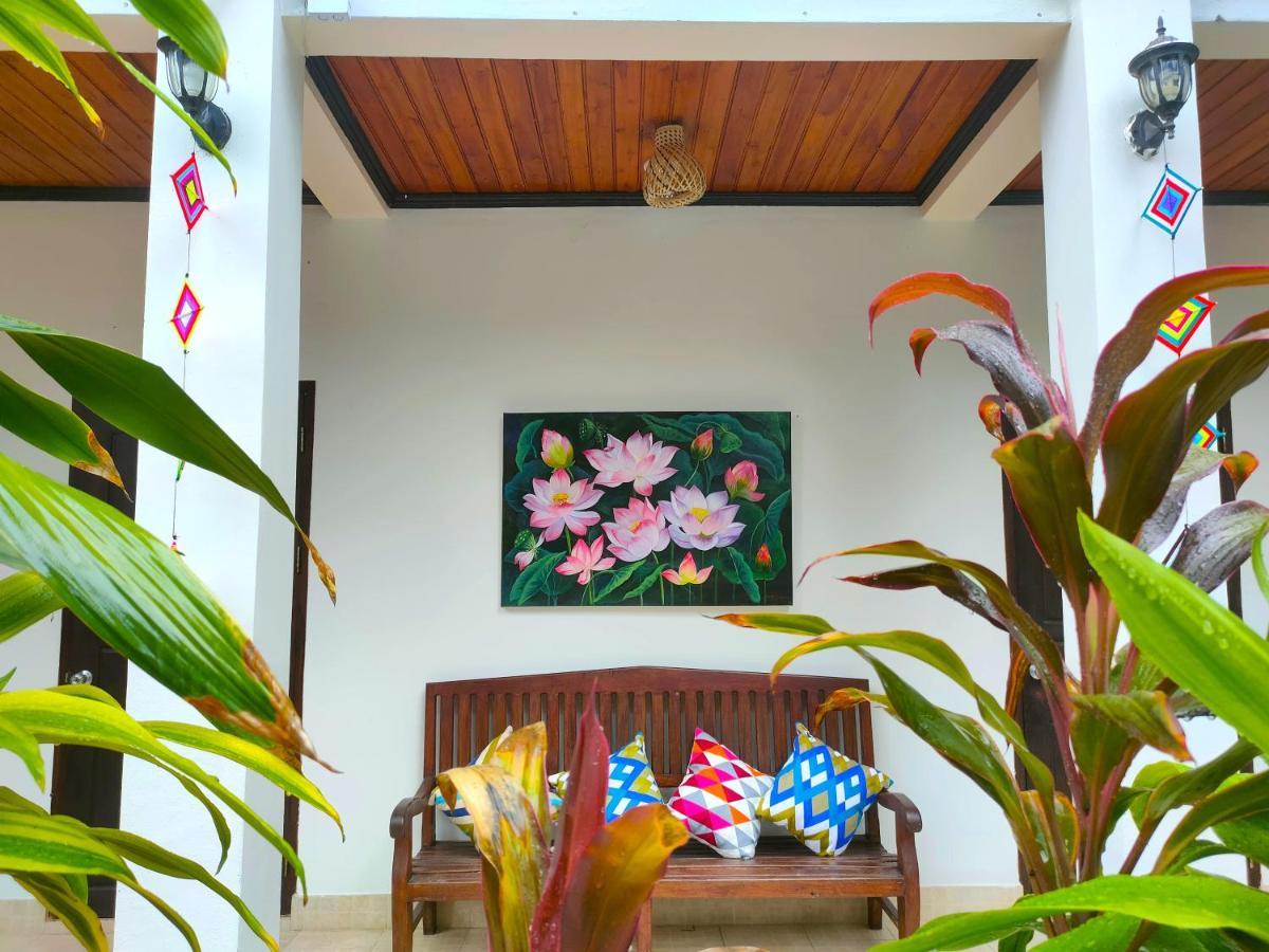 Lotus Corner - Heritage B&B Λουάνγκ Πραμπάνγκ Εξωτερικό φωτογραφία
