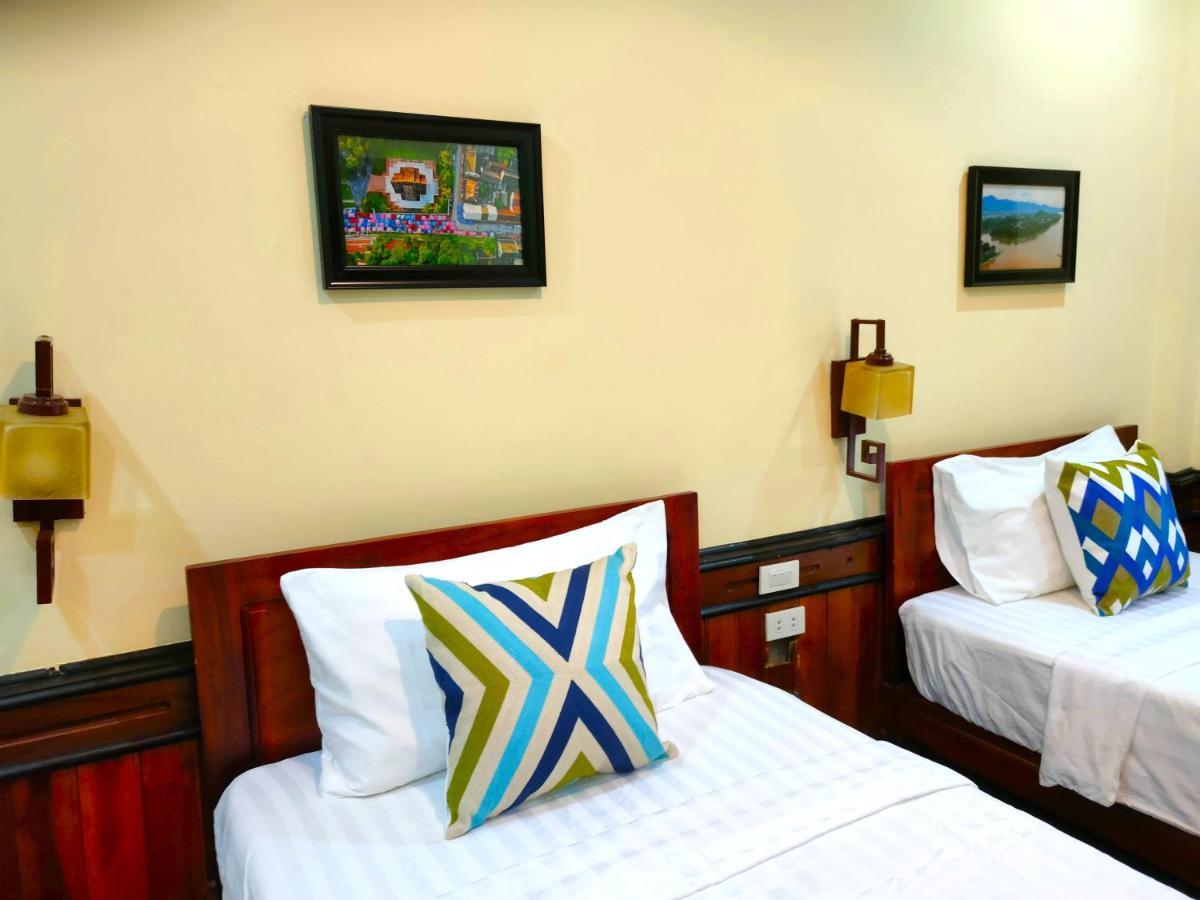 Lotus Corner - Heritage B&B Λουάνγκ Πραμπάνγκ Εξωτερικό φωτογραφία