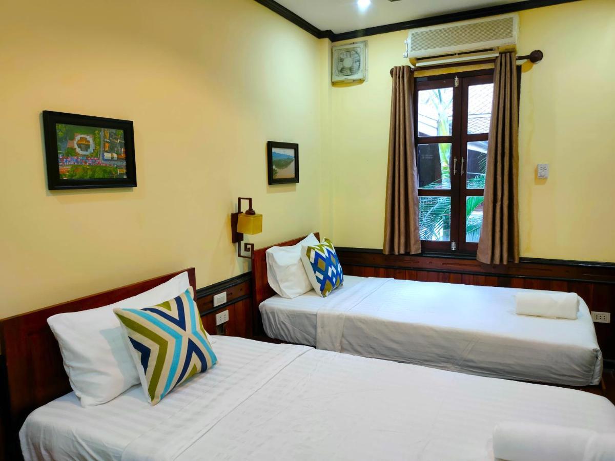 Lotus Corner - Heritage B&B Λουάνγκ Πραμπάνγκ Εξωτερικό φωτογραφία