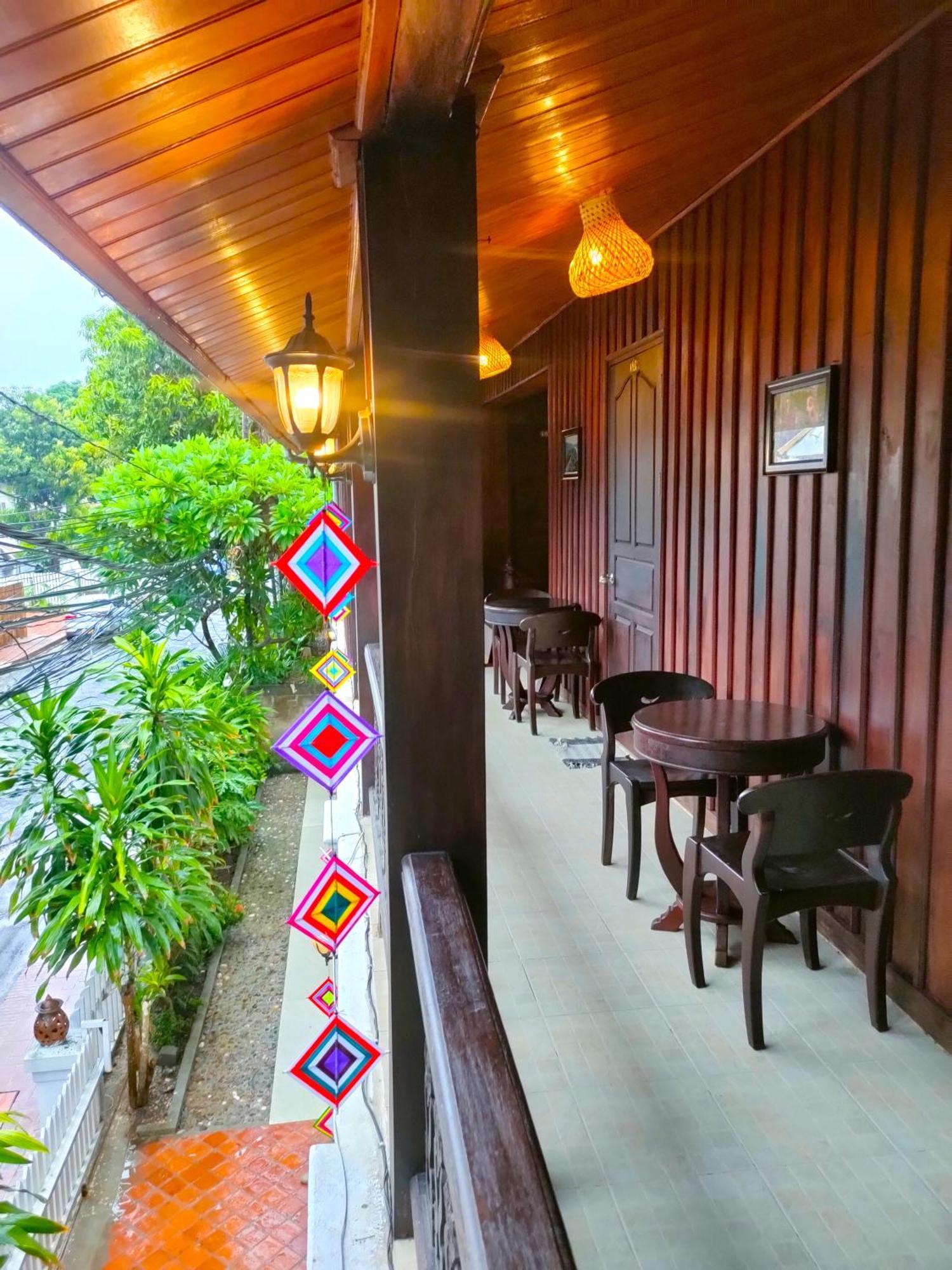 Lotus Corner - Heritage B&B Λουάνγκ Πραμπάνγκ Εξωτερικό φωτογραφία