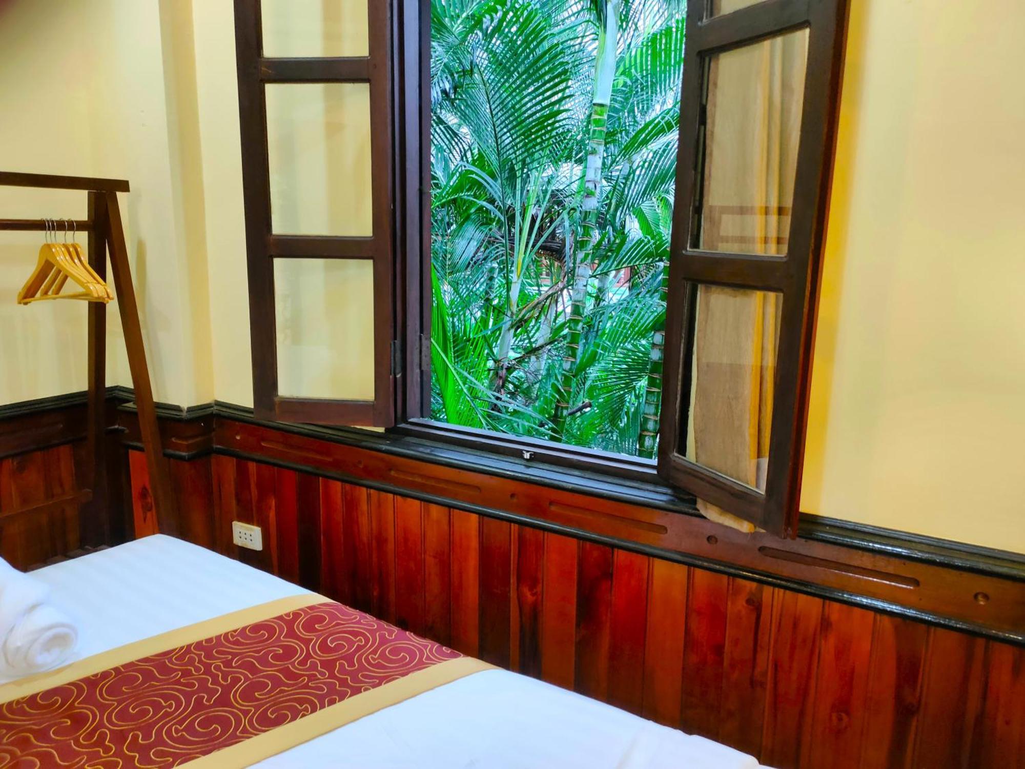 Lotus Corner - Heritage B&B Λουάνγκ Πραμπάνγκ Εξωτερικό φωτογραφία
